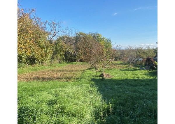 Na predaj pozemok v Klasove 700m2 cena 54000Eur
