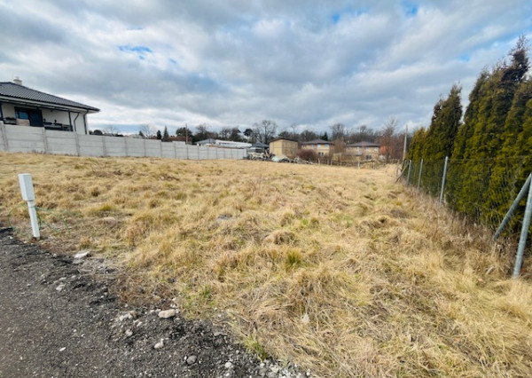 Stavebný pozemok Beladice, IS, studňa