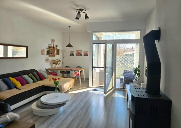 Moderne zariadený 3-izb. rodinný dom s terasou Ivanka pri NR