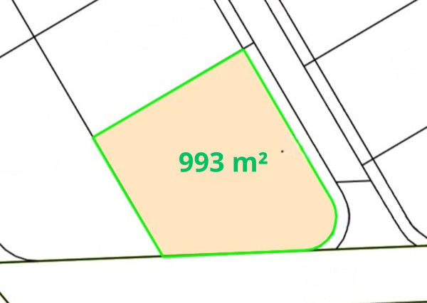 INVESTIČNÝ VEĽKY POZEMOK 993 m² - Nová Chrenová