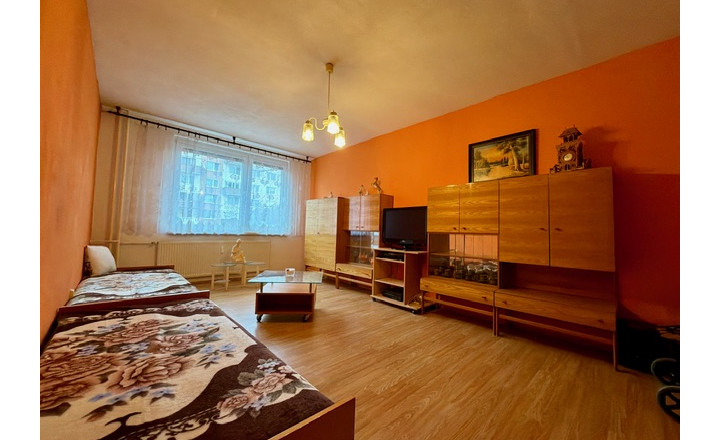 VEĽKÝ 3 izb.byt Alexyho ulica, VYPRATANÝ, balkón, pivnica - fotografia 5