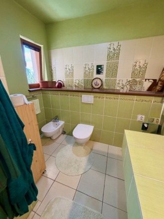RD pre veľkú rodinu, Rišňovce, 5izieb, 3 kúpelne, 2 vstupy - fotografia 25