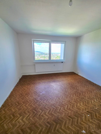 3izb. byt 78 m², samostané izb, lodžia z kuchyne, Zvolenská - fotografia 19