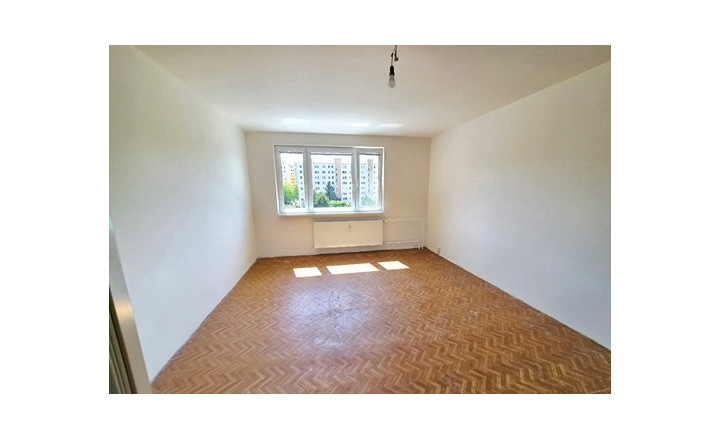 3izb. byt 78 m², samostané izb, lodžia z kuchyne, Zvolenská - fotografia 27
