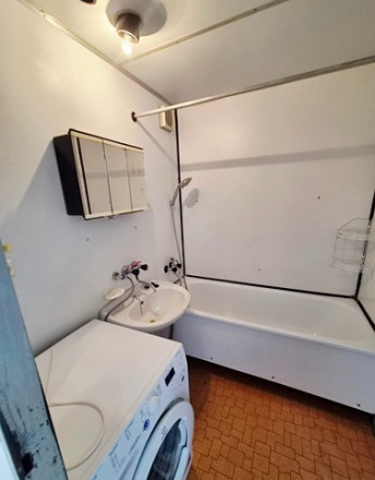 3izb. byt 78 m², samostané izb, lodžia z kuchyne, Zvolenská - fotografia 35