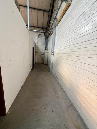 Prenájom haly 700 m² s rampou Nitra – Cabaj - fotografia 5