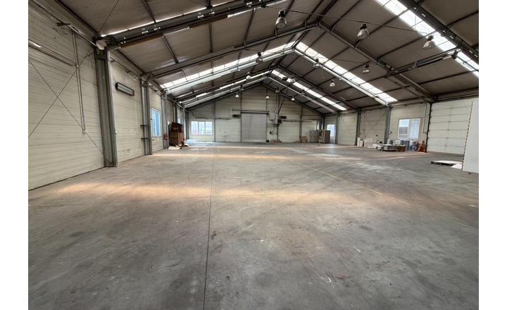 Prenájom haly 700 m² s rampou Nitra – Cabaj - fotografia 10