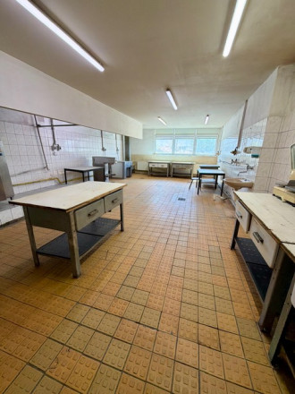 Gastro kuchyňa a sklady 207 m², Nitra – Cabaj