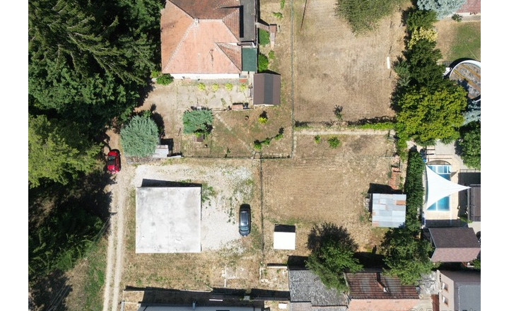 Stavebný pozemok 1 093 m², všetky siete pred pozemkom - fotografia 4