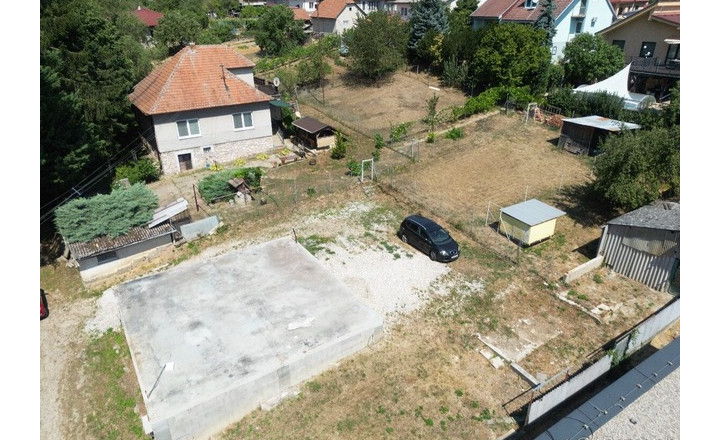 Stavebný pozemok 1 093 m², všetky siete pred pozemkom - fotografia 7