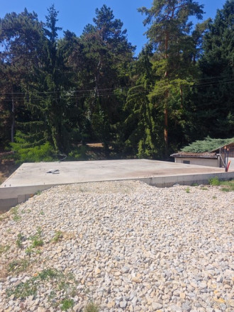 Stavebný pozemok 1 093 m², všetky siete pred pozemkom - fotografia 8