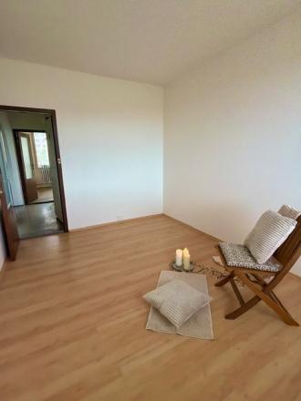 3izb. byt 78 m², samostané izb, lodžia z kuchyne, Zvolenská - fotografia 4