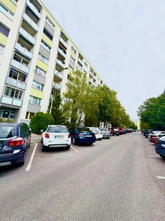 3izb. byt 78 m², samostané izb, lodžia z kuchyne, Zvolenská - fotografia 41