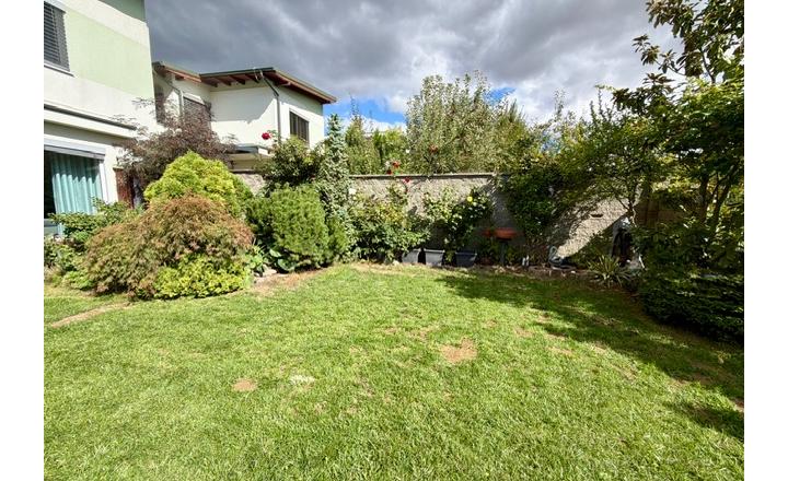 4-izb. RD s garážou, terasou a krásnou záhradou na Chrenovej - fotografia 38