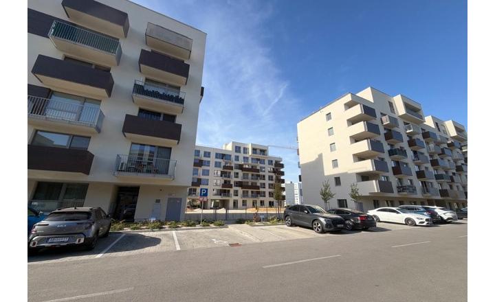 3-izb. byt Novostavba, 2x balkón, park.miesto, pod Kalváriou - fotografia 18