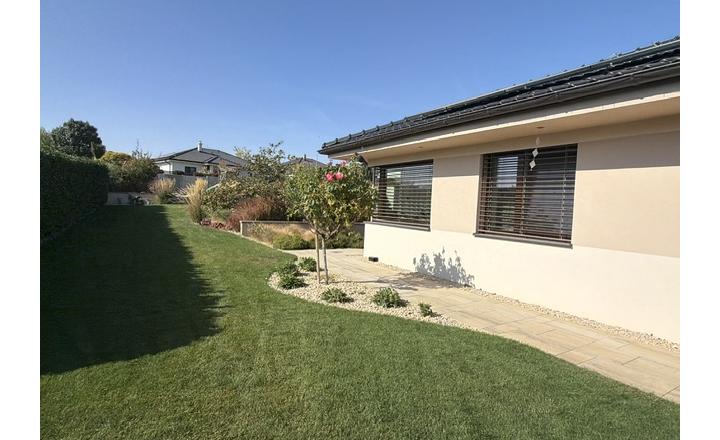 INTELIGENTNÝ 5-IZB. BUNGALOV - 1 316 m² FITNESS, DVOJGARÁŽ - fotografia 36