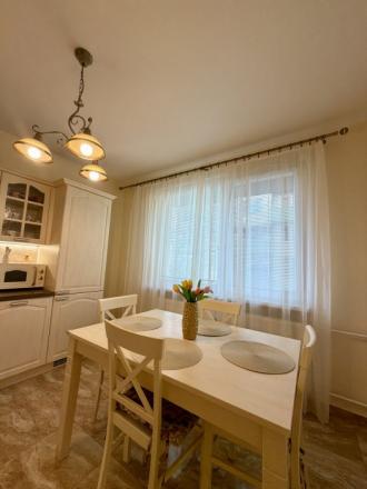 Priestranný 4-izbový byt s balkónom a komorou ul. Mikovíniho - fotografia 8