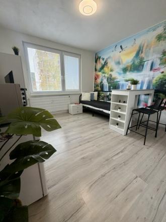 Útulná garsónka 20 m² s TV a internetom, Jurkovičova ul. - fotografia 1