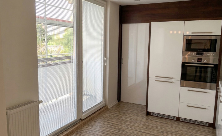 Štýlový 3i byt, 71 m², loggia, 2x pivnica, Tehelná ulica - fotografia 3