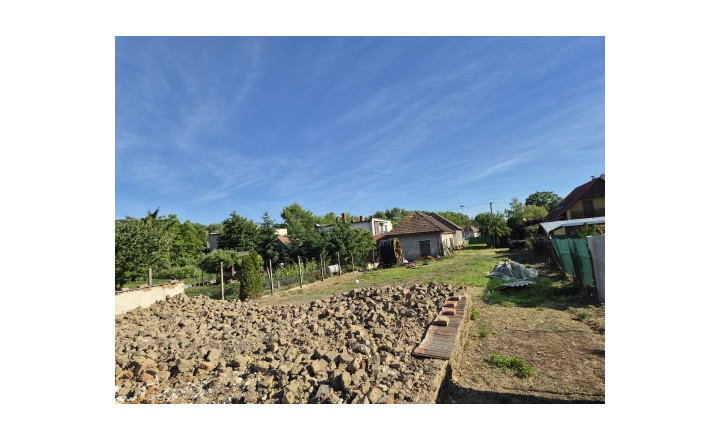 REZERVOVANÝ! Stavebný pozemok 1 201 m², IS - Horný Oháj - fotografia 8