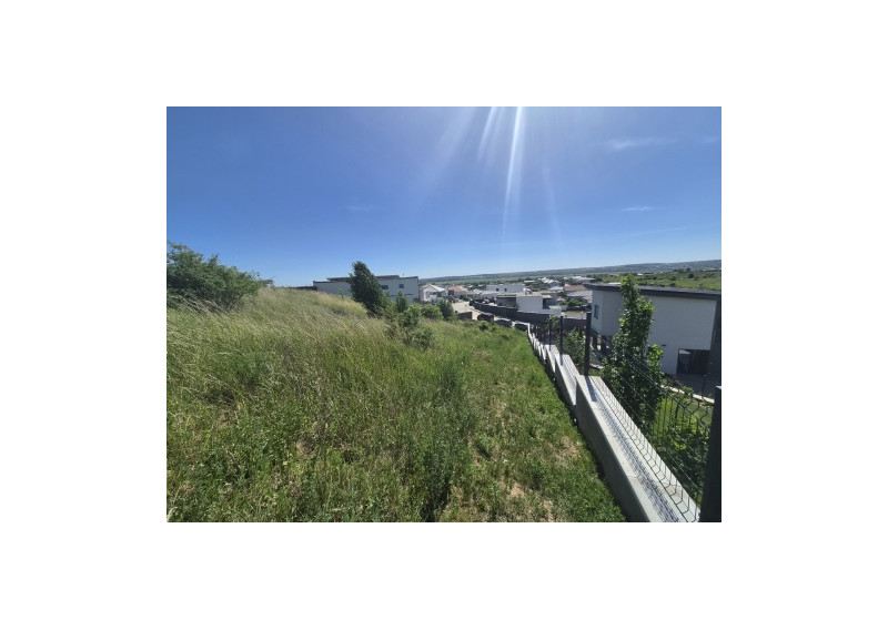 Stavebný pozemok s panoramatickým výhľadom na Zobor 1 686 m²
